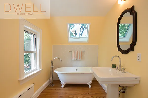 Sold by Dwell Residential Inc | media 9