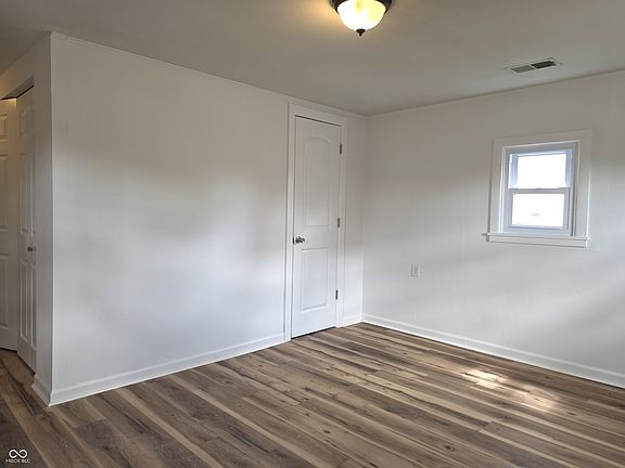 3rd image of 1301 State St