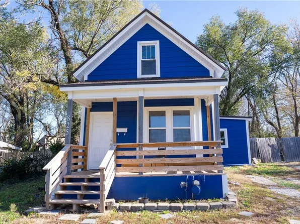 825 S Delaware St, Independence, MO 64050