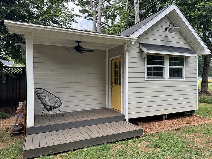 2602 Poincianna St SW — Photo 24