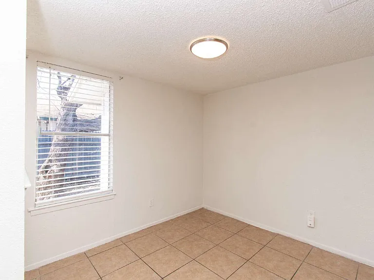 4405 Teri Rd #B — Photo 5