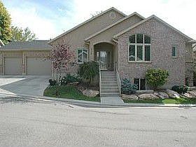 1st image of 2528 E Holladay Oaks Ln