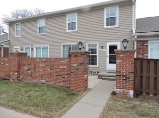39344 Heatherheath Dr, Clinton Township, MI 48038