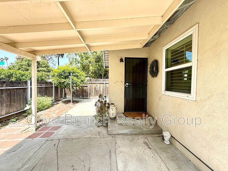 1st image of 634 N Hill Ave