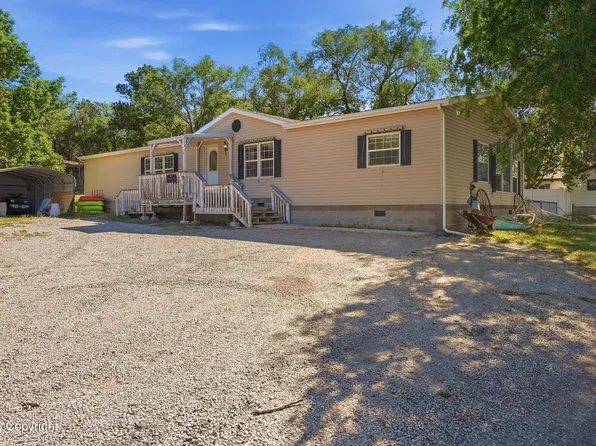 411 Walker Ave, Newcastle, WY 82701