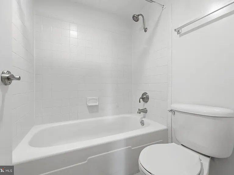 60 S Van Dorn St #202 — Photo 19