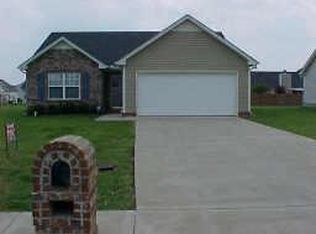 1191 Saint Andrews Dr, Murfreesboro, TN 37128
