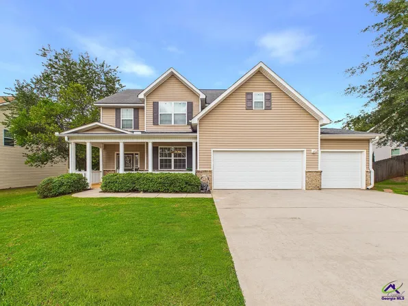 203 Christopher Luke Cir, Perry, GA 31069