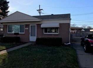 28821 Park Ct, Madison Heights, MI 48071