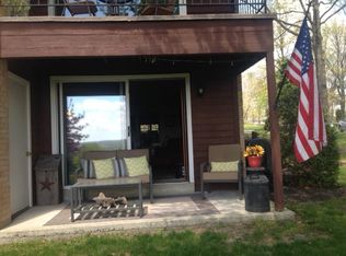 239 Ridgeway Ct, Perkasie, PA 18944