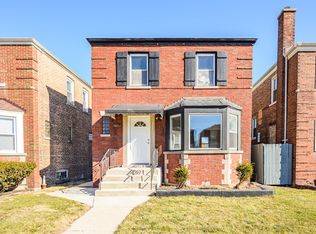 10555 S Rhodes Ave, Chicago, IL 60628