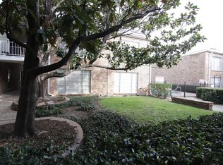 2101 Fountain View Dr APT 35, Houston, TX 77057