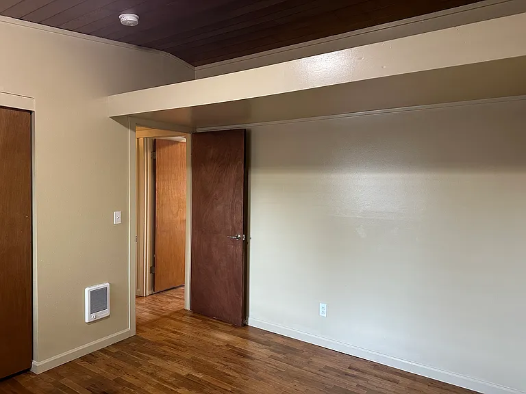 1406 O Ave — Photo 15