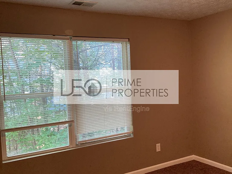 7201 Fairington Ridge Cir — Photo 8