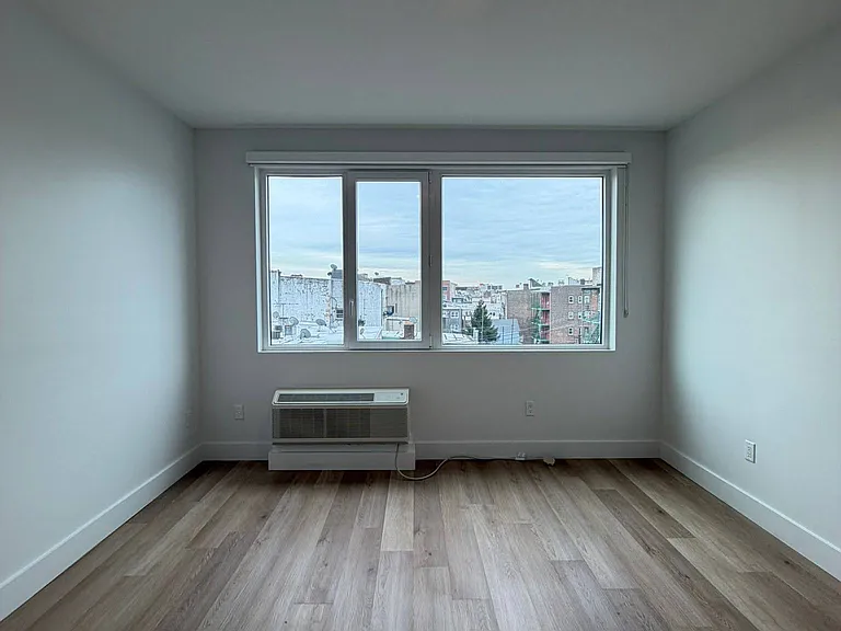 43 Madison St #101 — Photo 8