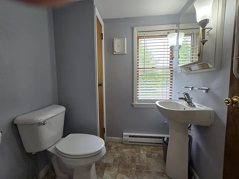 248 W Hazard St — Photo 6