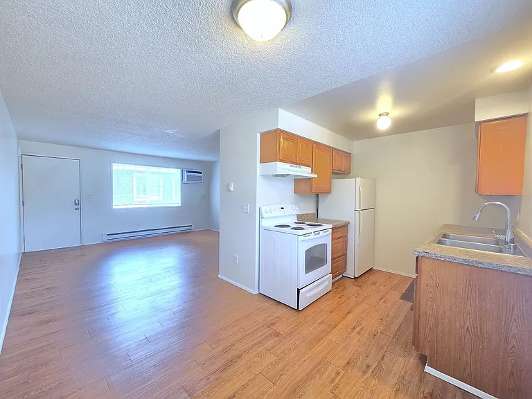 Horizon Apartments — Photo 15