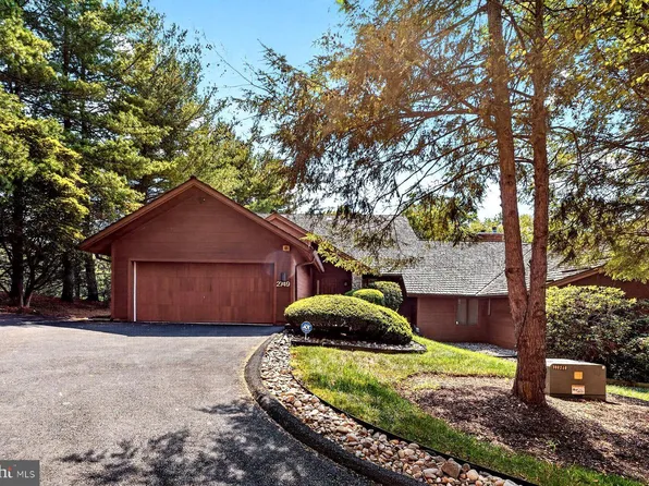 2749 Woodlake Rd, Bowie, MD 20721
