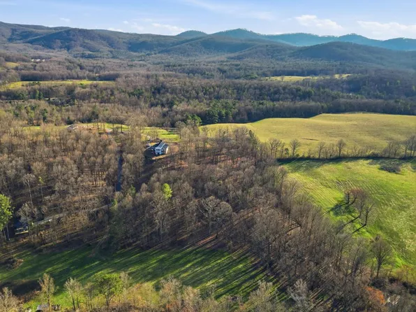 2086 Burnt Mountain Rd, Ellijay, GA 30536