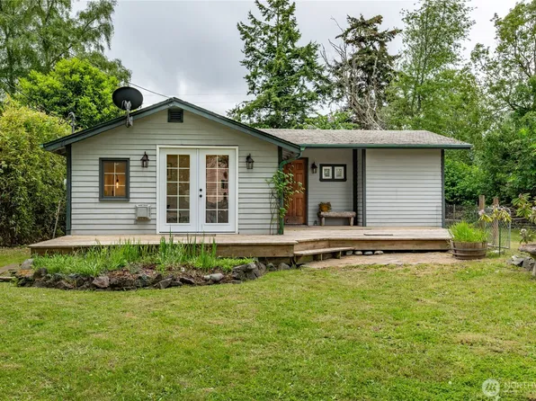 1333 8th Street, Port Townsend, WA 98368