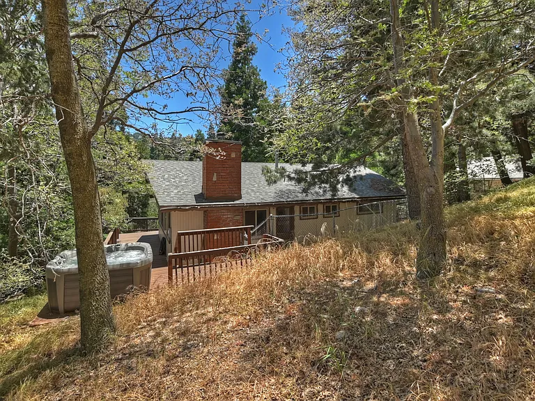24581 Horst Dr — Photo 38