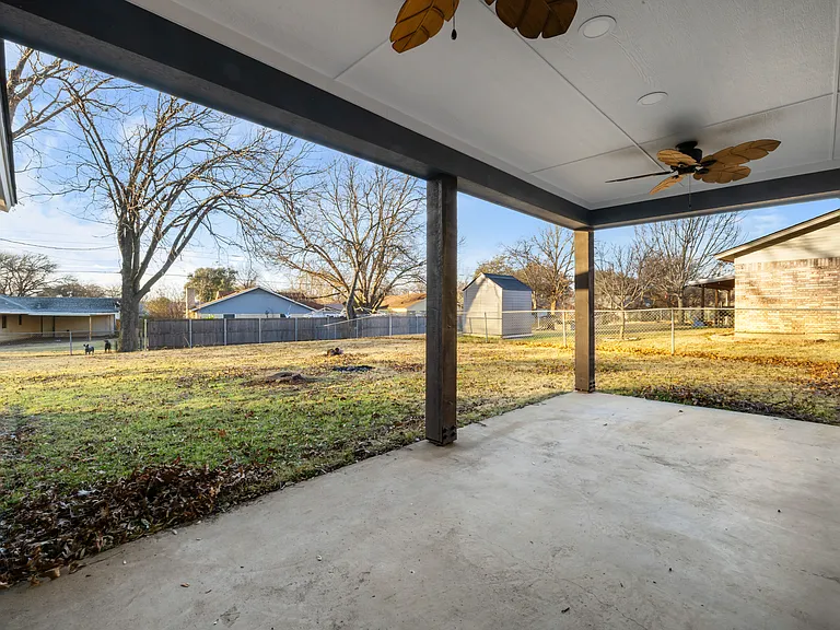 812 E Glendale St — Photo 28