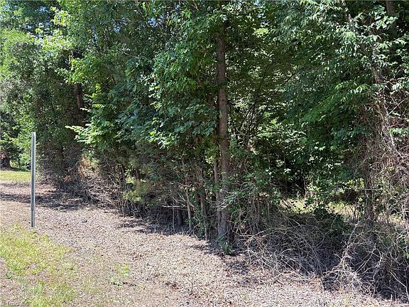 3rd image of 4829 Follansbee Rd Lot 19