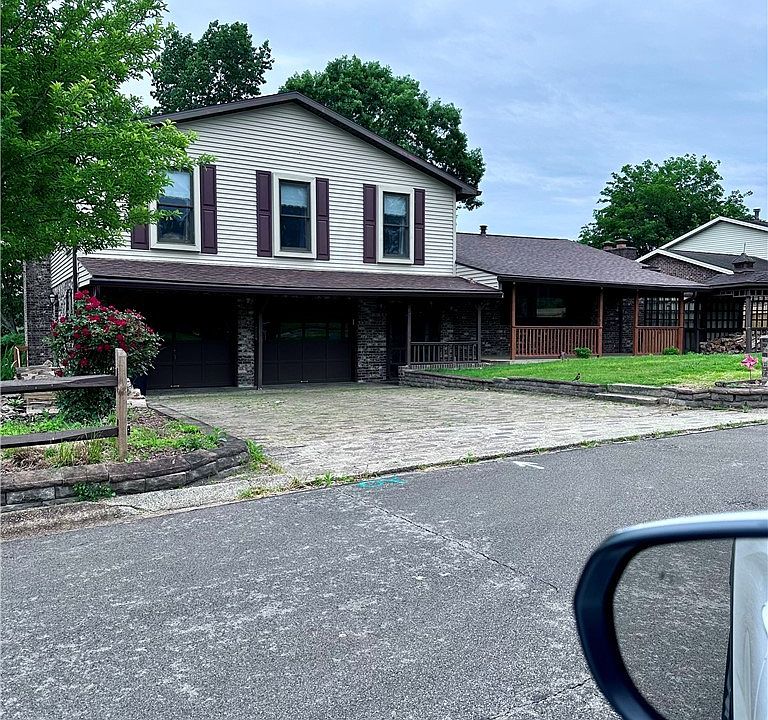 1st image of 5 S Lake Dr