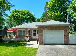 22 Pineway Ave #BASEMENT, Georgina, ON L4P 3V9