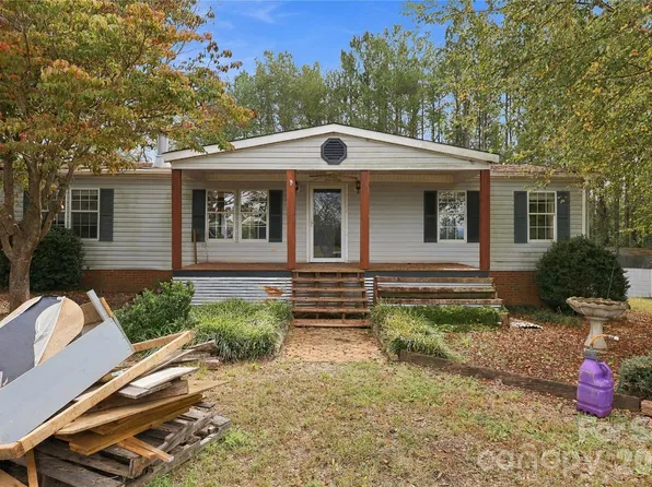 784 Big Level Rd, Mill Spring, NC 28756