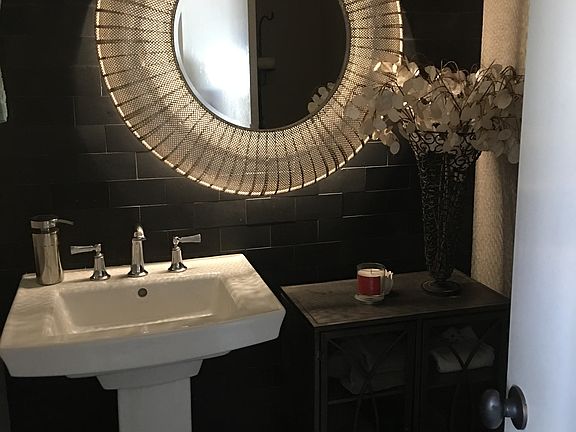 Powder room