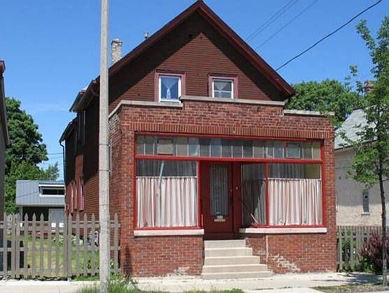 1st image of 612 E Center St