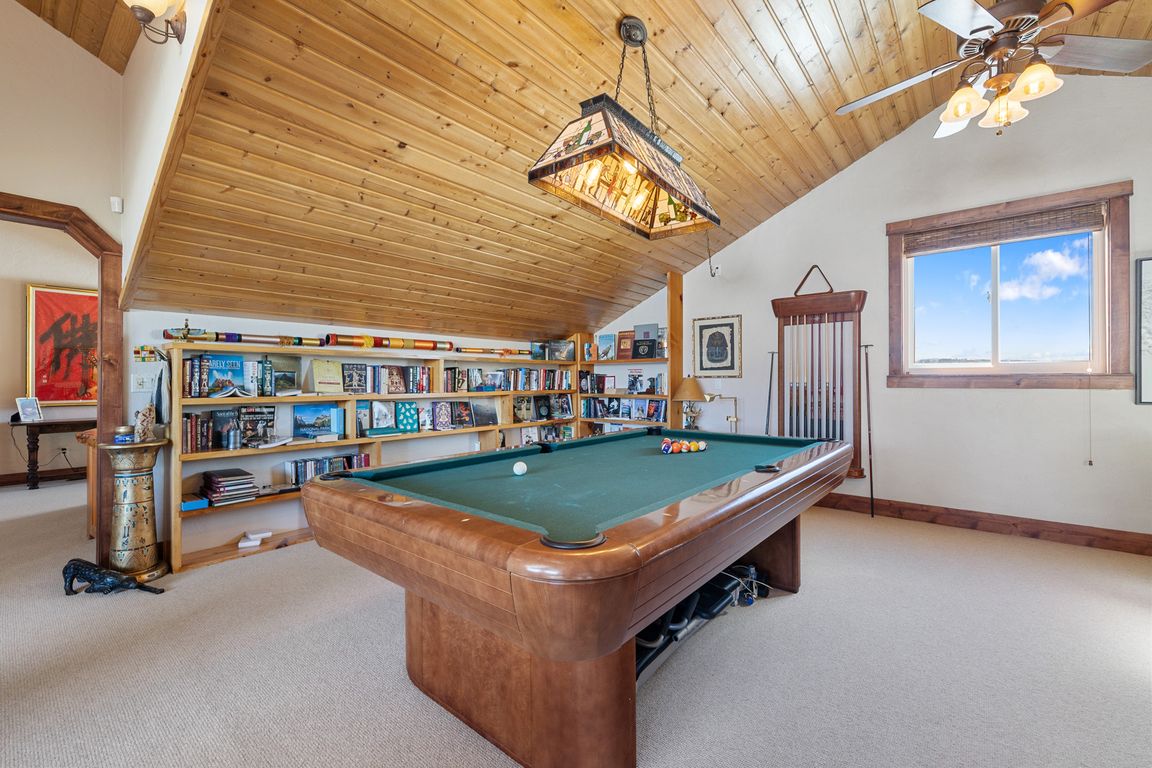 17 Upstairs Game Room