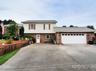 1423 Little Rd, Newton, NC 28658