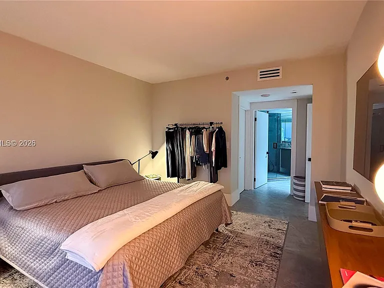 2000 Island Blvd #2404 — Photo 25