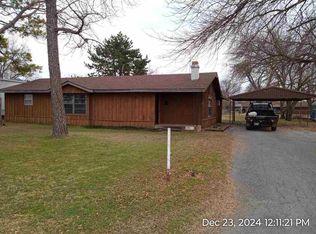 506 E Nevada St, Walters, OK 73572