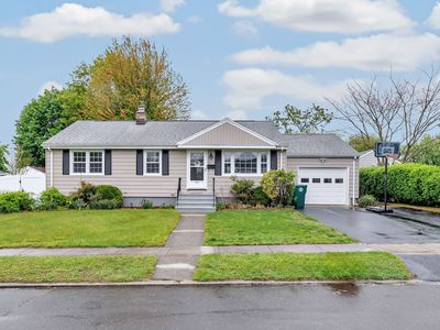 90 Douglas Street, Stratford, CT, 06614