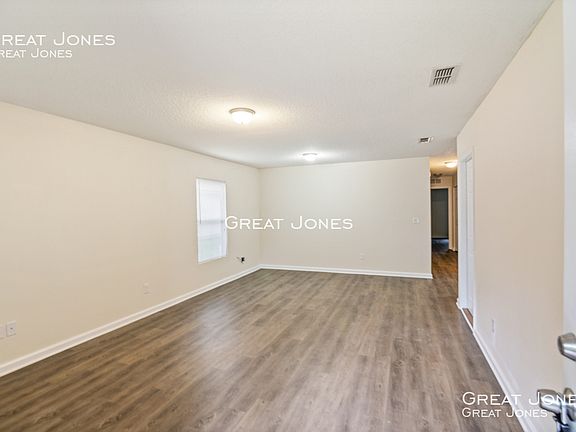 5th image of 8227 Nussbaum Dr