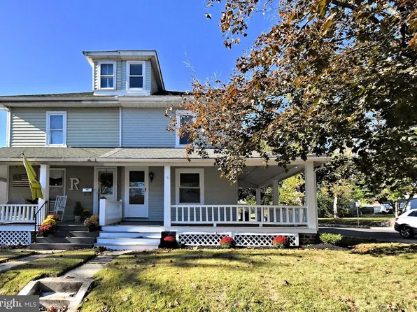326 N 5th St, Perkasie, PA 18944