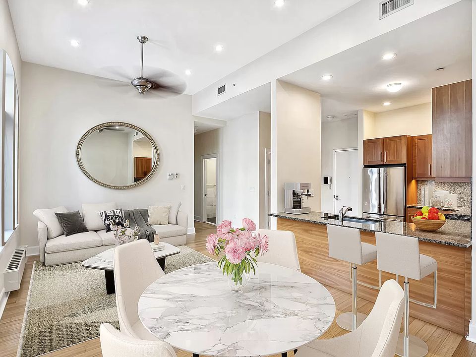 1st image of 2056 5th Ave #22