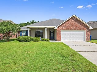 26541 Parkwood Dr, Denham Springs, LA 70726
