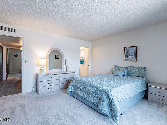 5th image of 4120 E CRESCENT Avenue