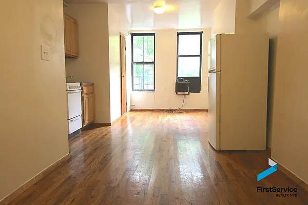 Rented by FirstService Realty (legacy) | media 12