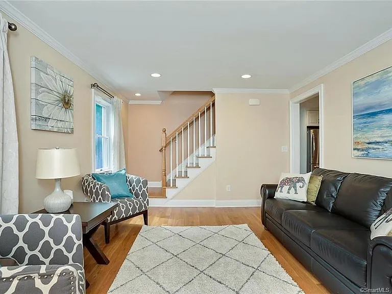 11 Richards Ave — Photo 10