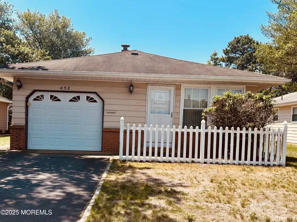 458 Jamaica Boulevard, Toms River, NJ 08757