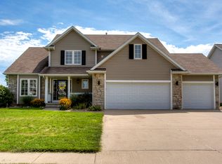 813 78th Pl, West Des Moines, IA 50266