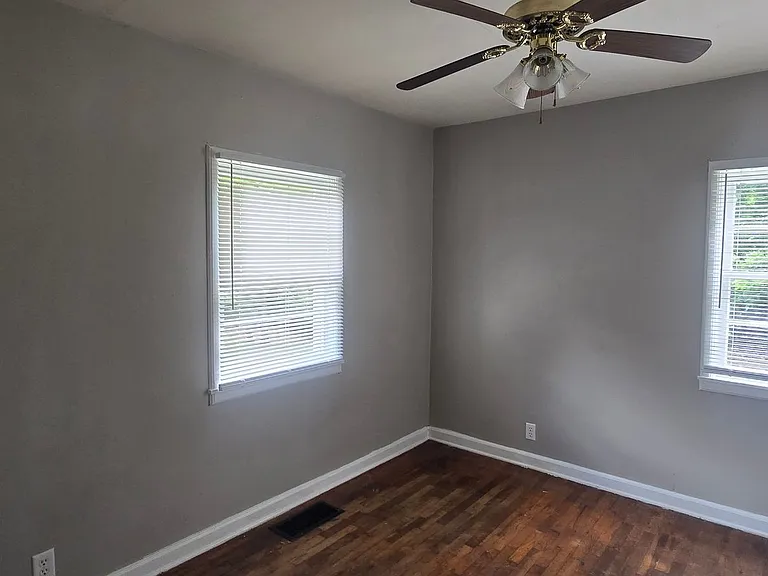 2951 E Huron St — Photo 6