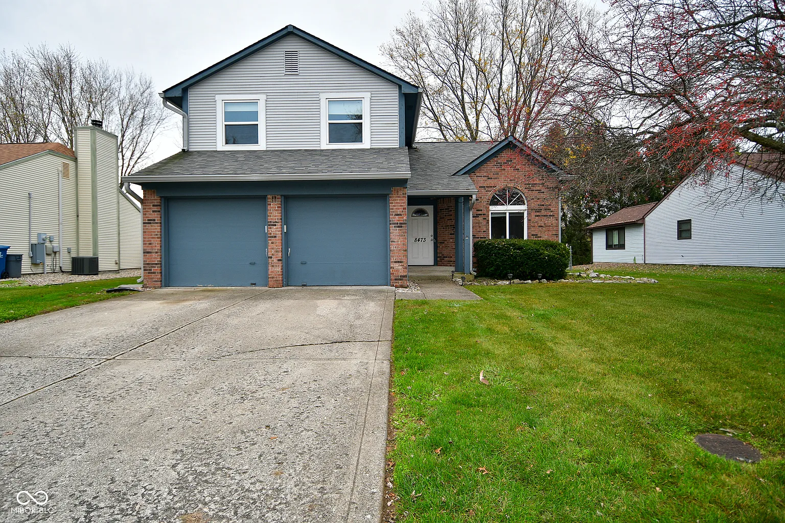 8473 Prairie Dr photo 1