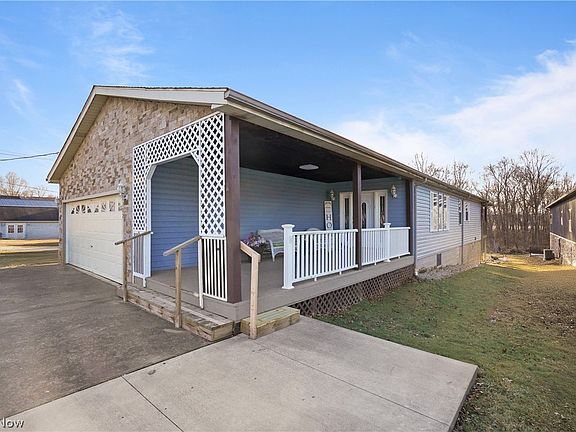 3rd image of 2282 Heston Dr