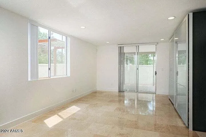 Office/Flex Room